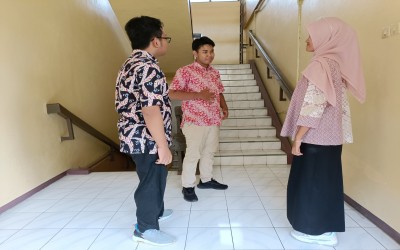 Hari Batik Nasional: Siswa Bangga juga Keren